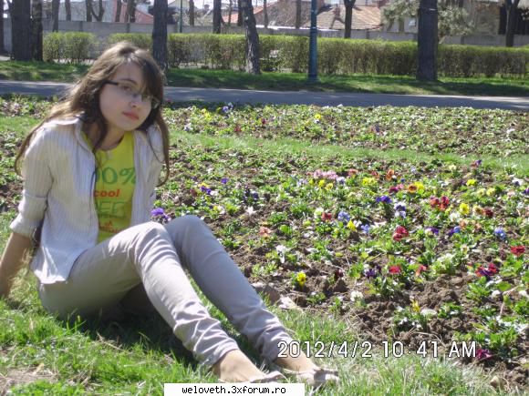 Helӑӑӑu ! <3 - Hey ! I'm Claudia . Am 14 ani si sunt din - Sa ne cunoastem